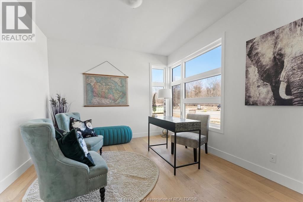 2556 MAYFAIR Image 18