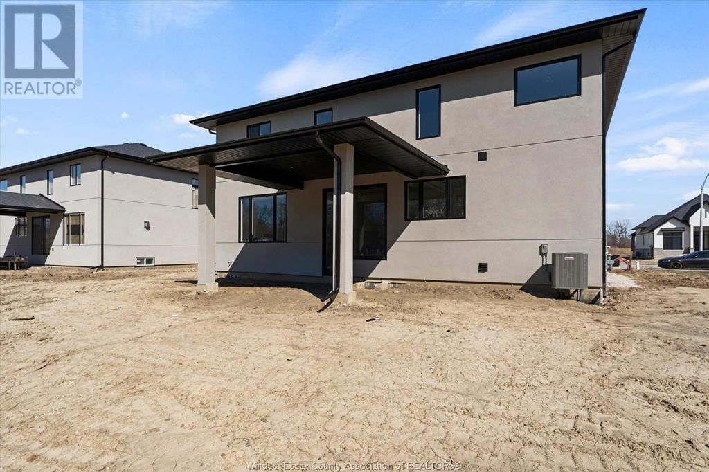 2556 MAYFAIR Image 38