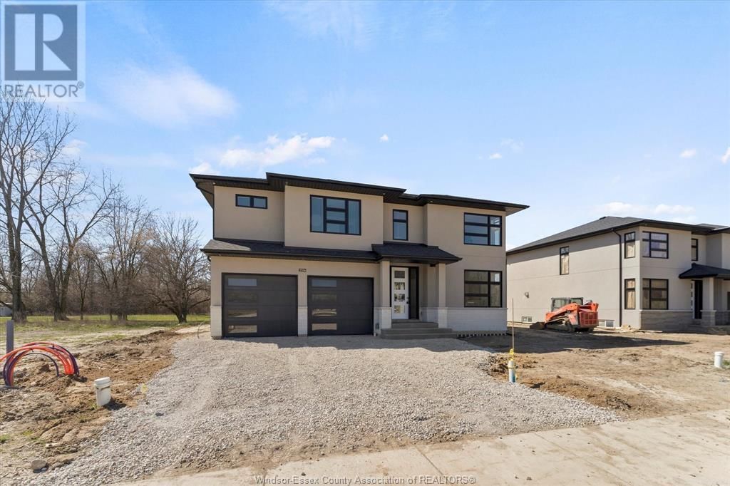 2556 MAYFAIR Image 4