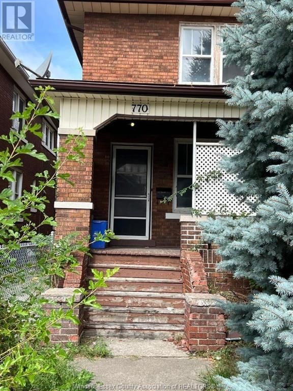 770-778 GILES BOULEVARD EAST Image 3