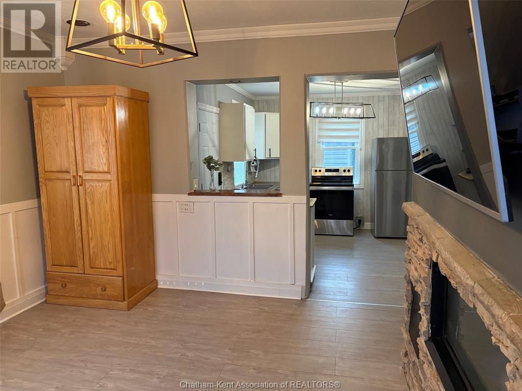 87 JEFFREY STREET Image 10