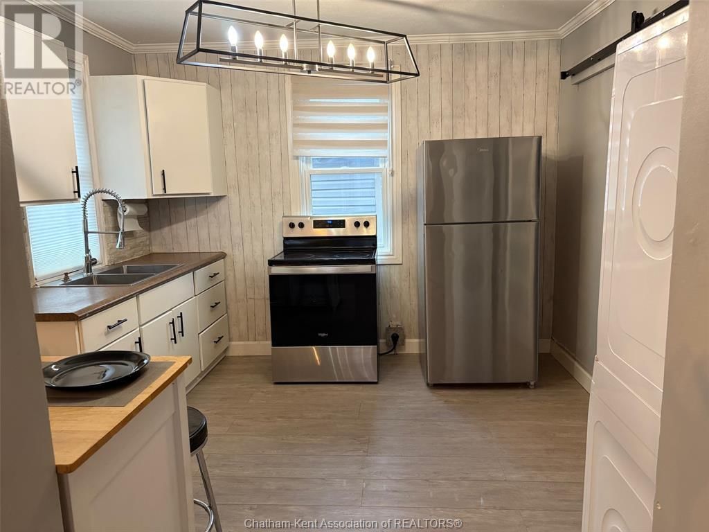 87 JEFFREY STREET Image 11