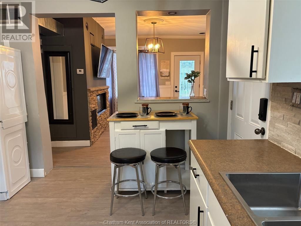 87 JEFFREY STREET Image 14