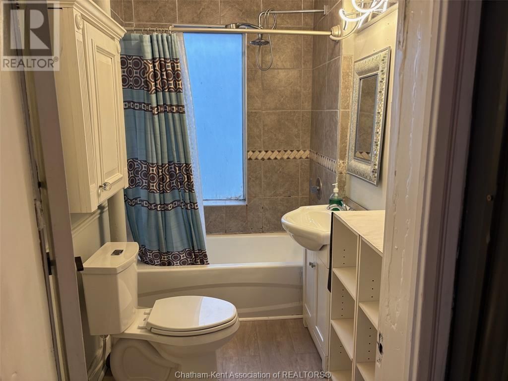 87 JEFFREY STREET Image 23
