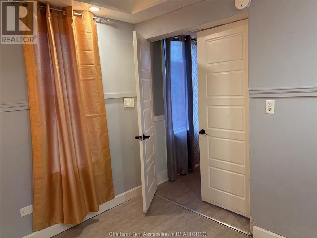 87 JEFFREY STREET Image 26