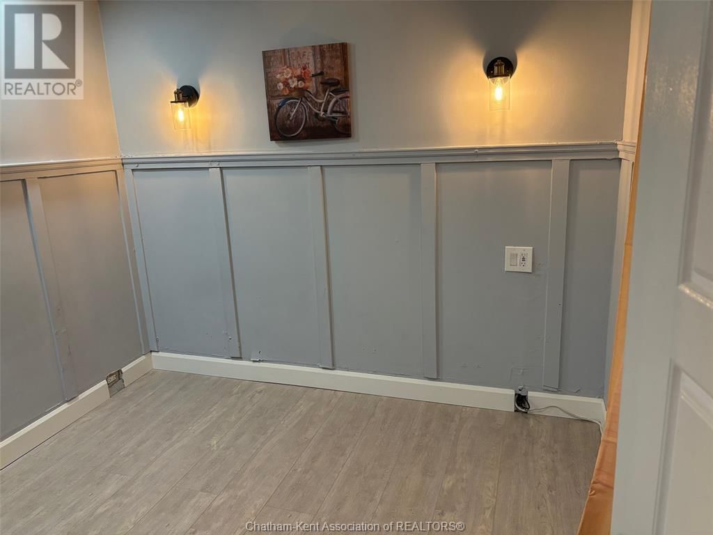 87 JEFFREY STREET Image 29