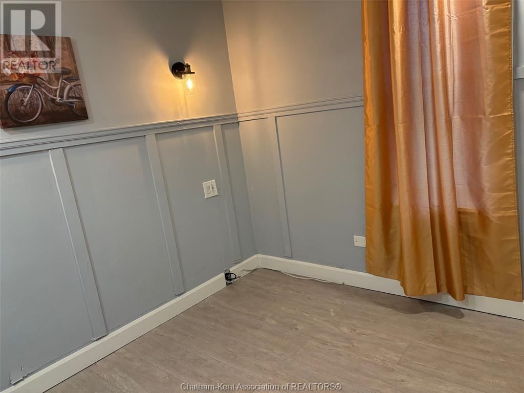 87 JEFFREY STREET Image 30