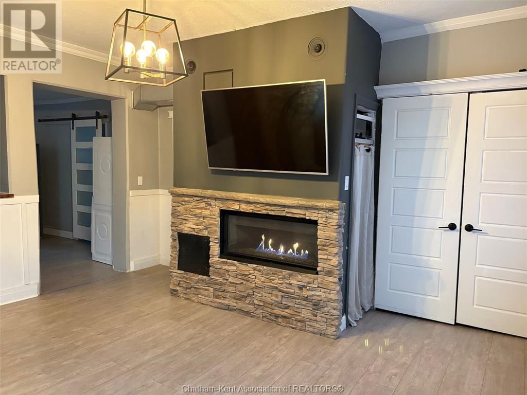 87 JEFFREY STREET Image 7