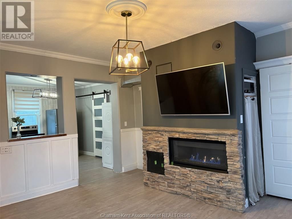 87 JEFFREY STREET Image 9