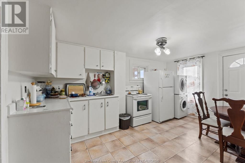 1143-1145 MARENTETTE AVENUE Image 22