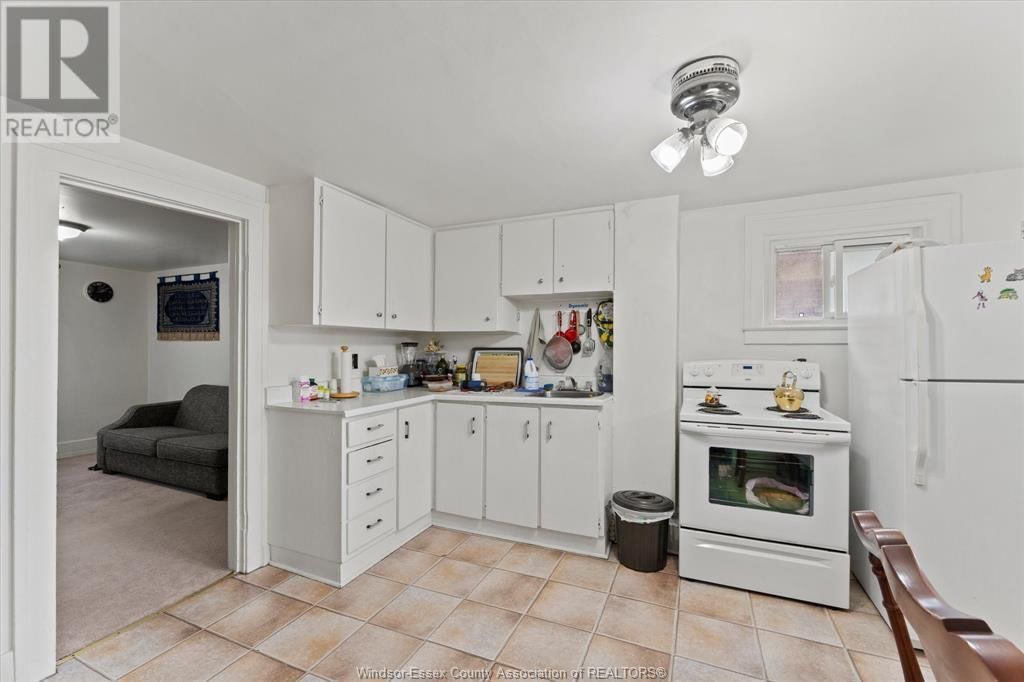 1143-1145 MARENTETTE AVENUE Image 23