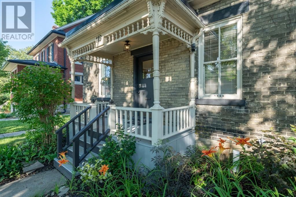 119 CHRISTINA STREET SOUTH Image 2