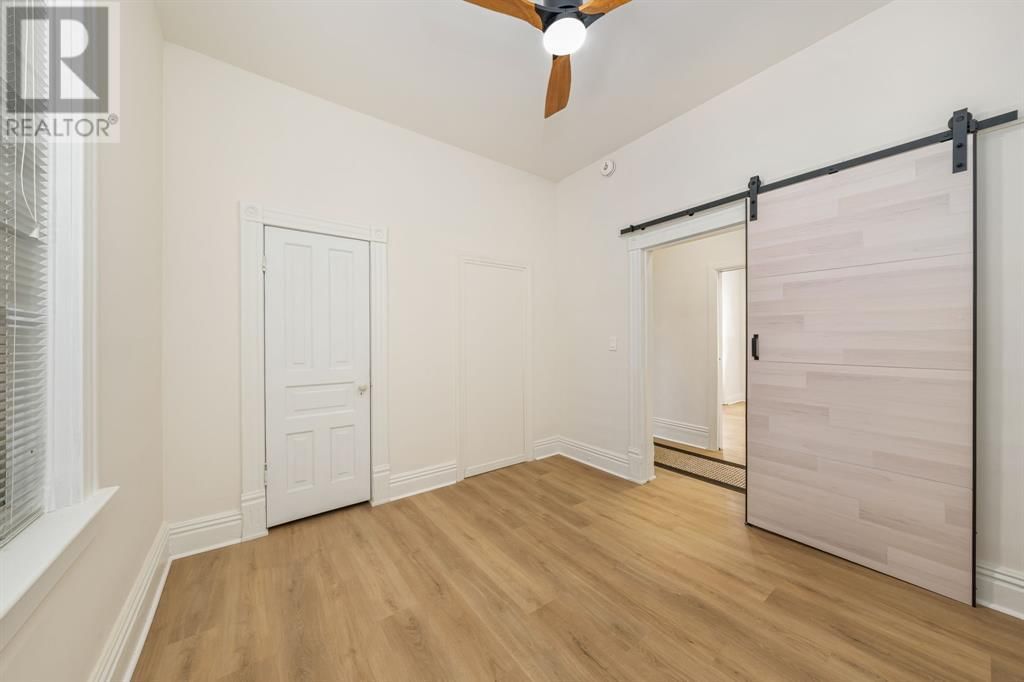 119 CHRISTINA STREET SOUTH Image 33