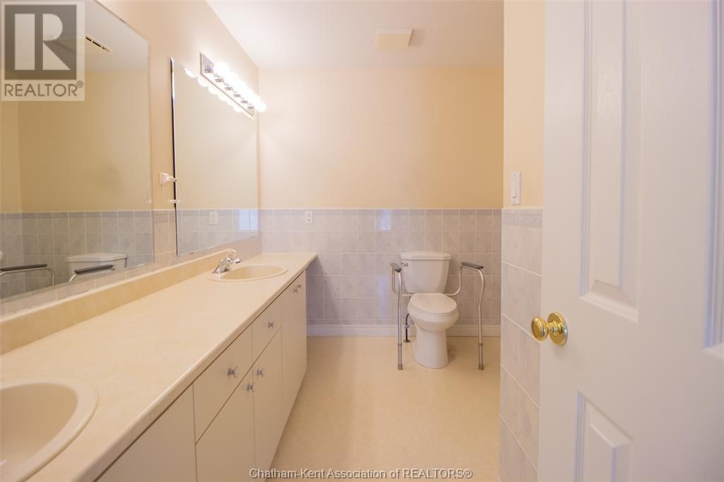 3 CROCUS COURT Image 15