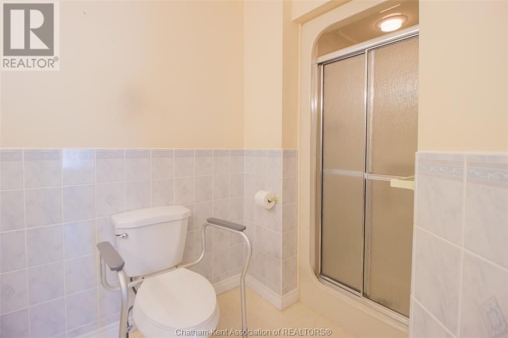 3 CROCUS COURT Image 16