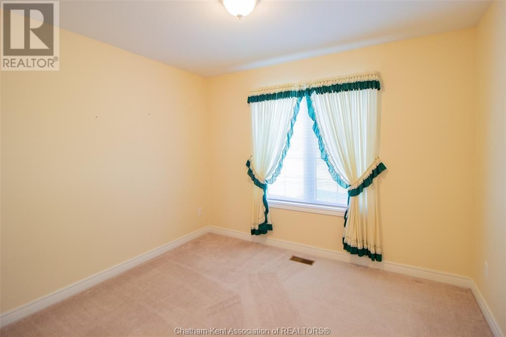 3 CROCUS COURT Image 19