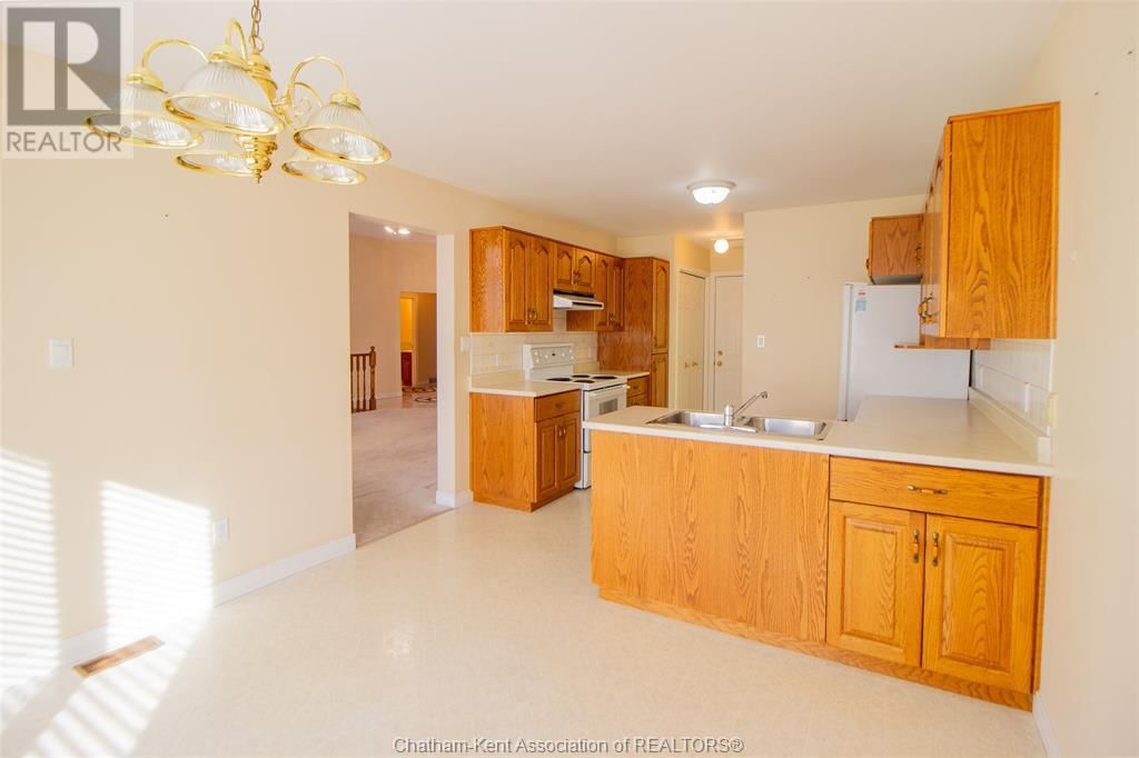 3 CROCUS COURT Image 23