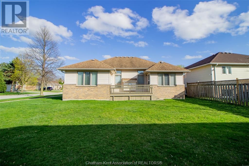 3 CROCUS COURT Image 3