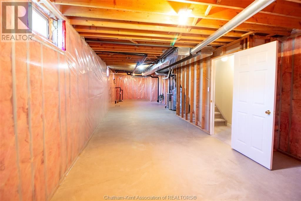 3 CROCUS COURT Image 32