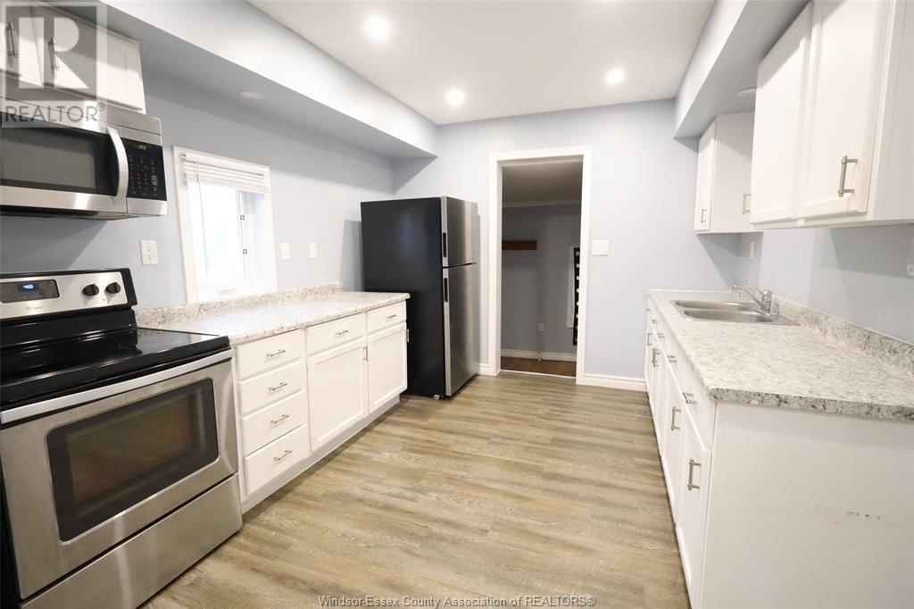 817 CHATHAM STREET EAST Image 3