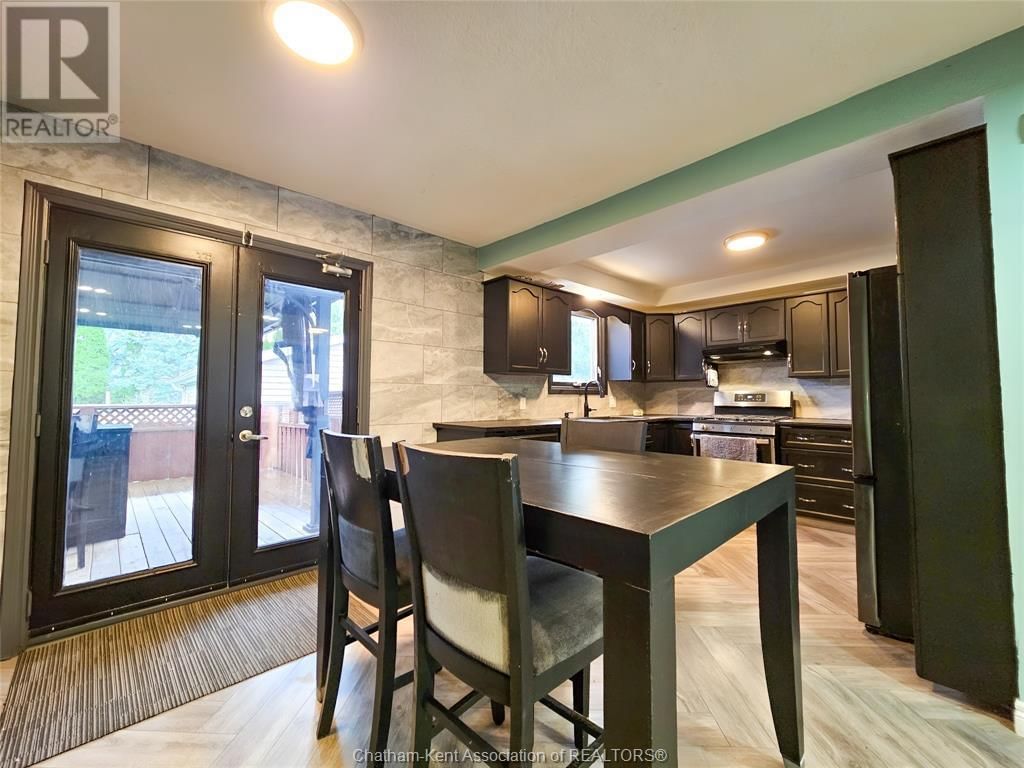 74 CHESTNUT DRIVE Image 13