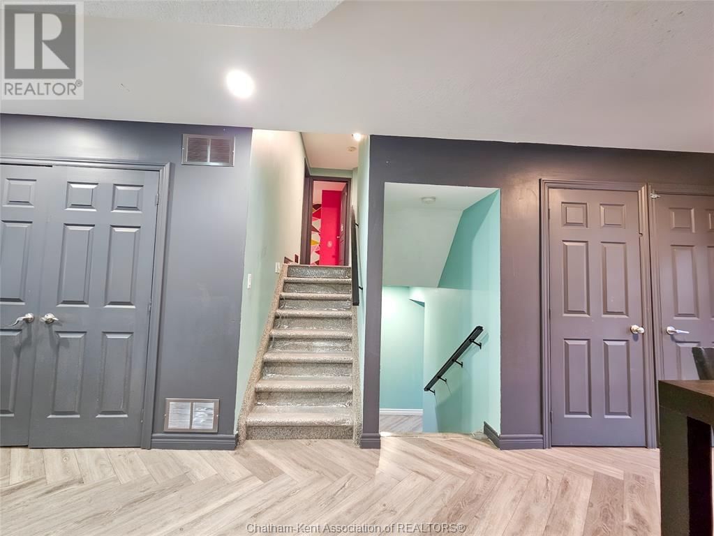 74 CHESTNUT DRIVE Image 16
