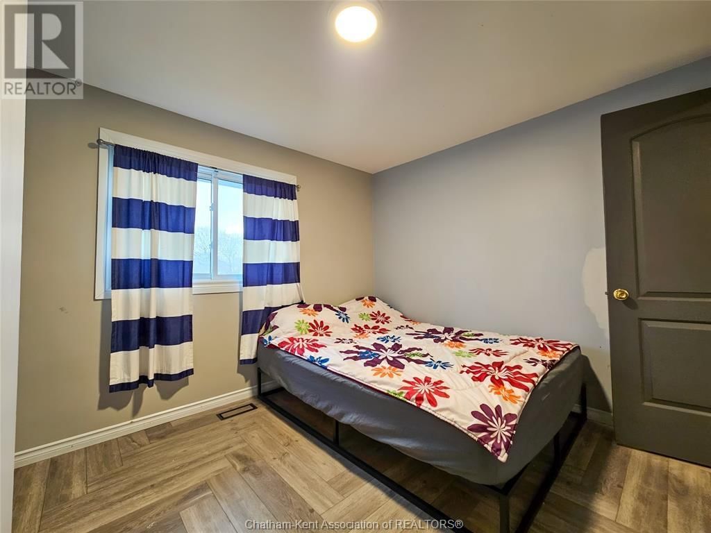 74 CHESTNUT DRIVE Image 19