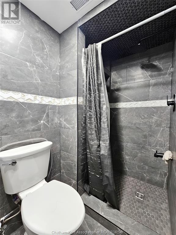 74 CHESTNUT DRIVE Image 31