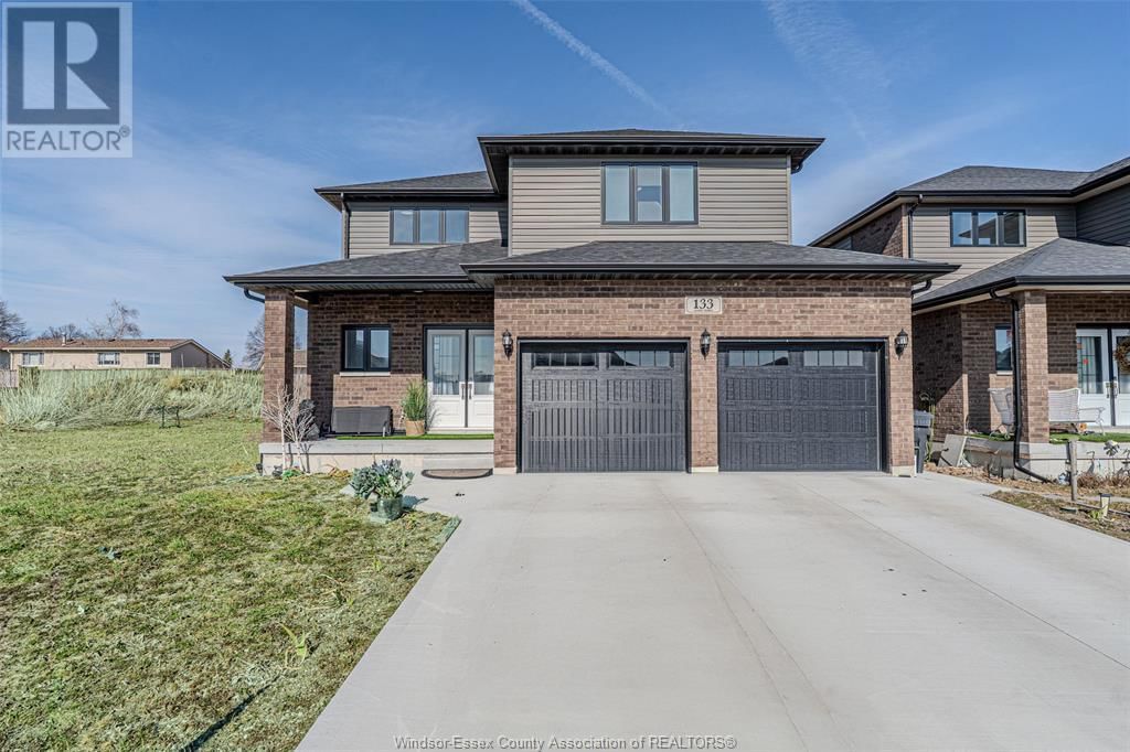 133 CHURCHILL PARK Image 1