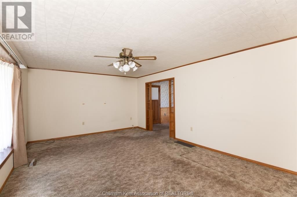 12 FREDA STREET Image 15