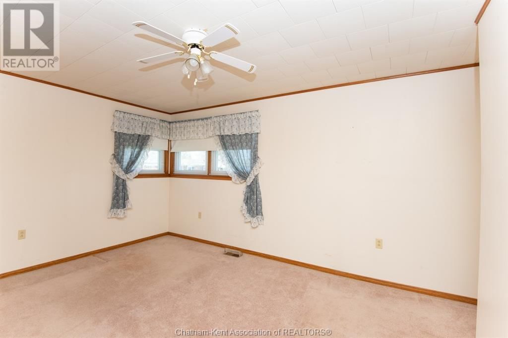 12 FREDA STREET Image 19