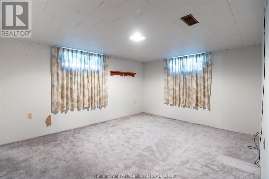 12 FREDA STREET Image 26