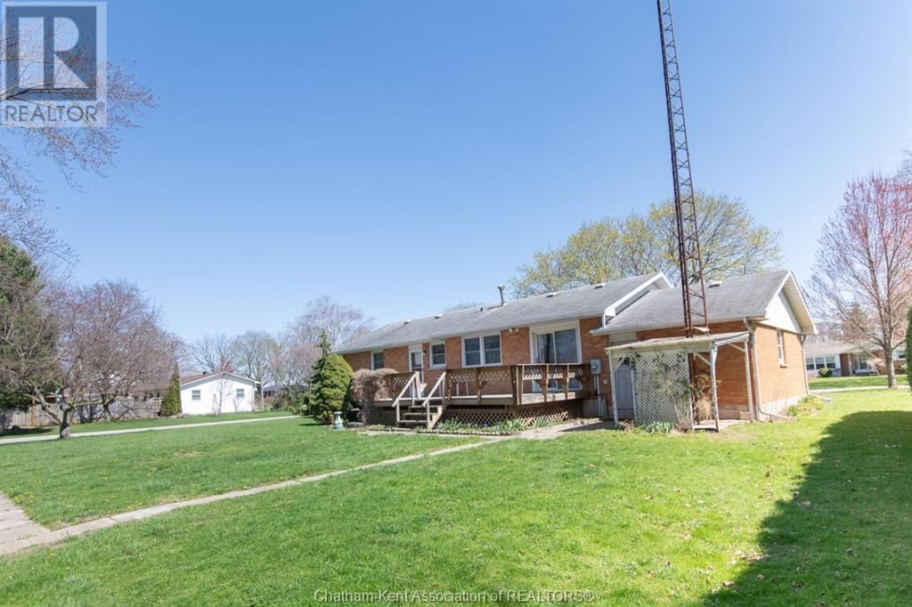 12 FREDA STREET Image 31