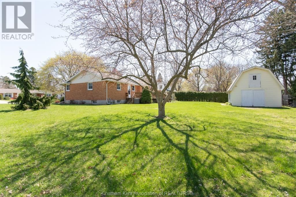 12 FREDA STREET Image 45