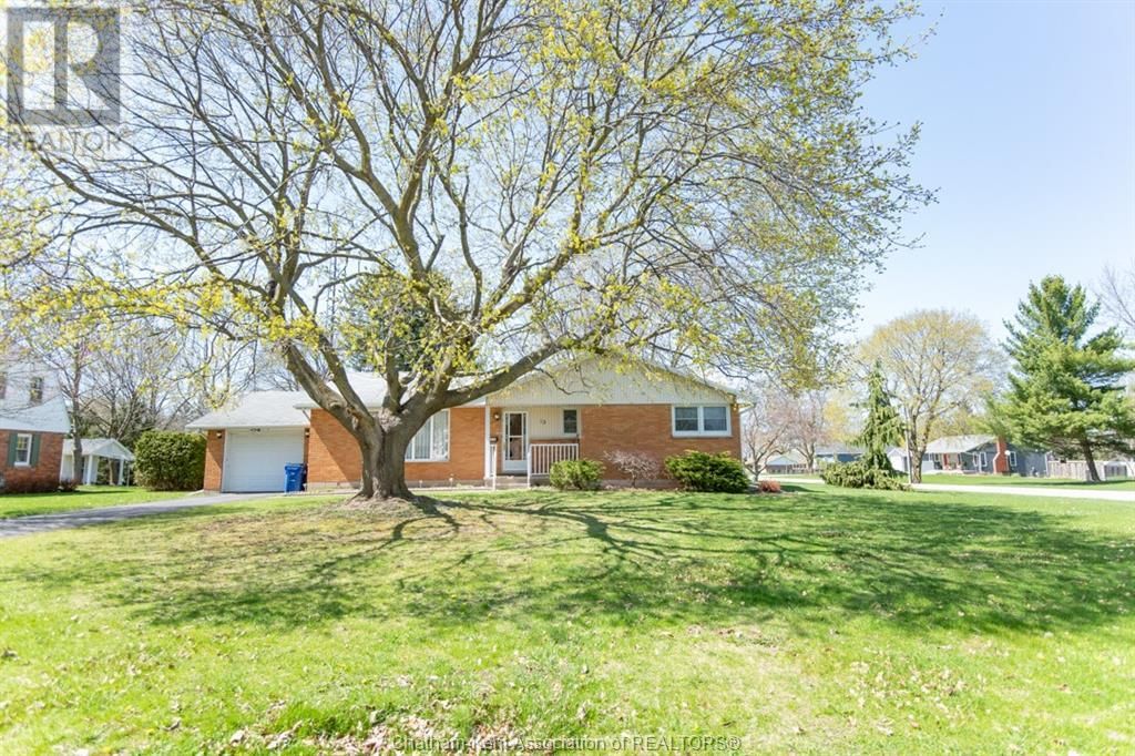 12 FREDA STREET Image 46