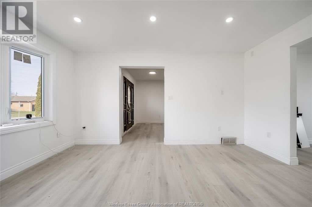 3130 CLEMENCEAU BOULEVARD Image 11