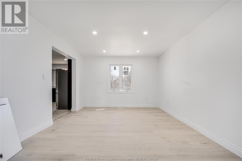 3130 CLEMENCEAU BOULEVARD Image 13
