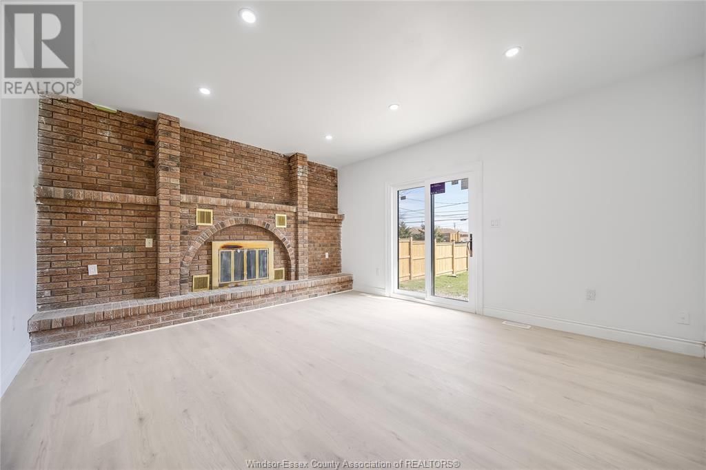 3130 CLEMENCEAU BOULEVARD Image 22