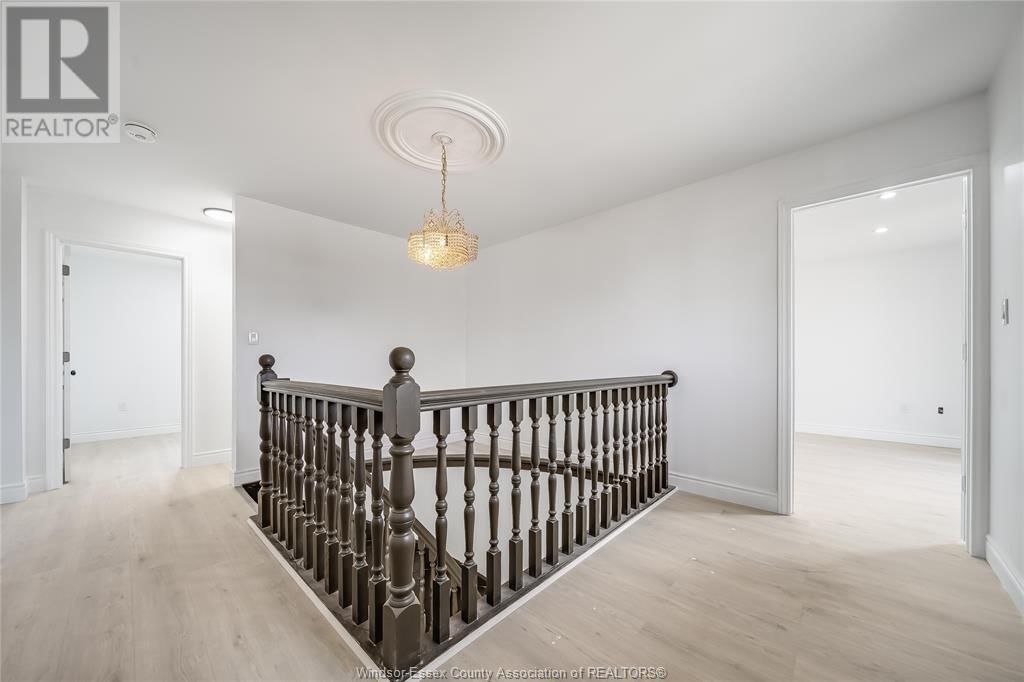 3130 CLEMENCEAU BOULEVARD Image 27