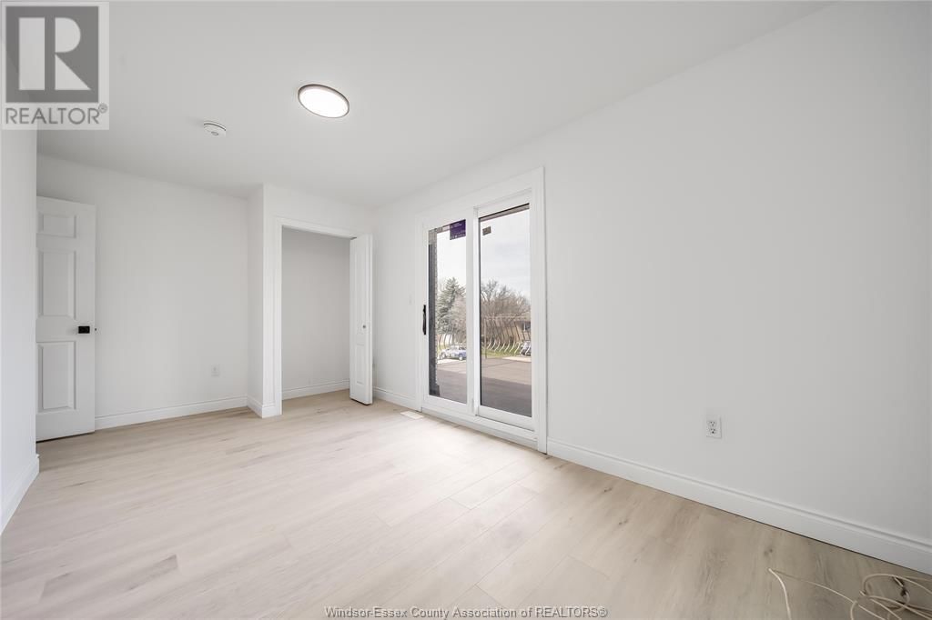 3130 CLEMENCEAU BOULEVARD Image 28