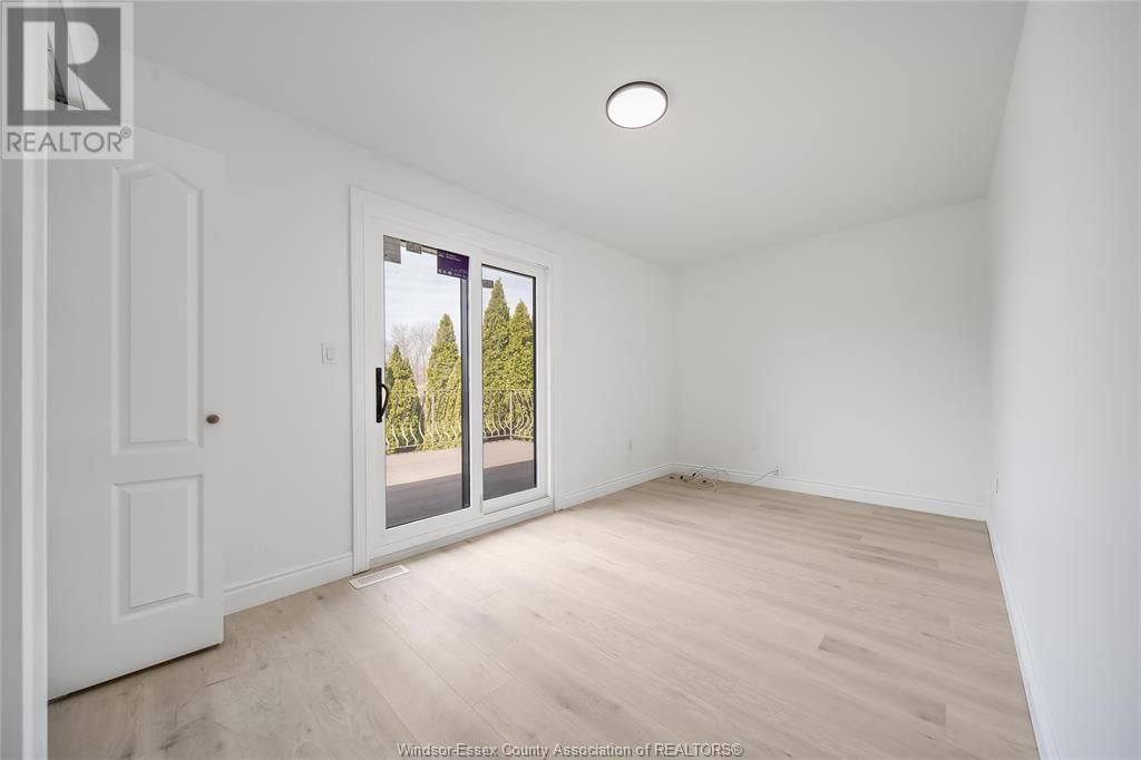 3130 CLEMENCEAU BOULEVARD Image 29