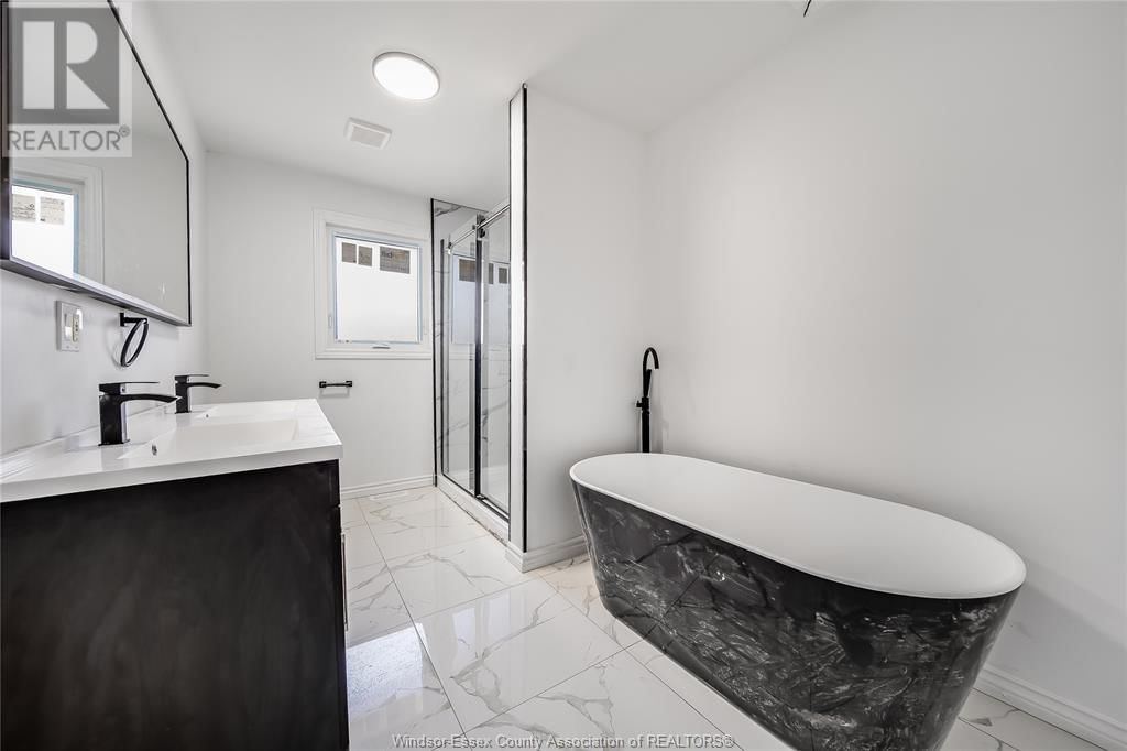 3130 CLEMENCEAU BOULEVARD Image 31