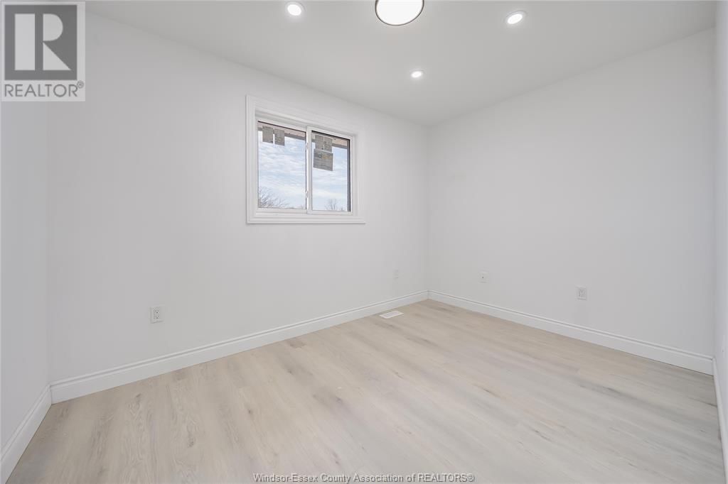 3130 CLEMENCEAU BOULEVARD Image 33