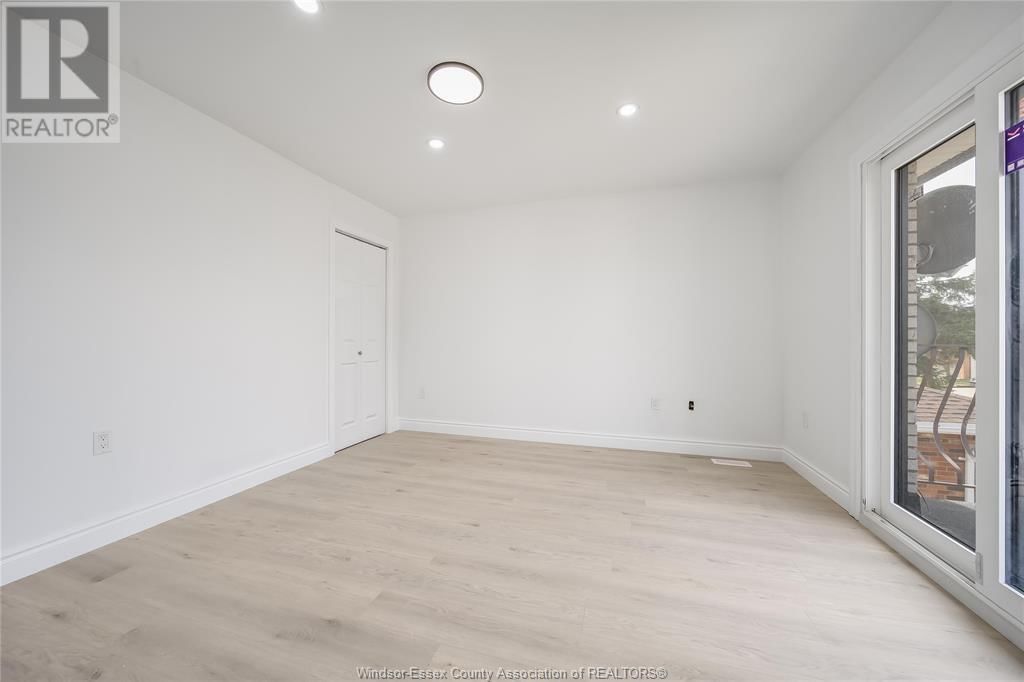 3130 CLEMENCEAU BOULEVARD Image 37