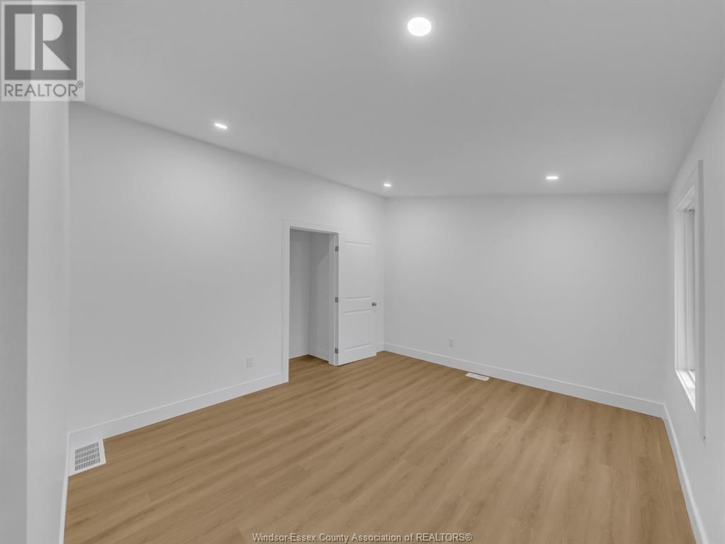 2 - 847 CHATHAM STREET Image 16