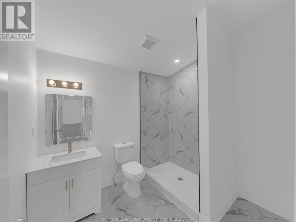 1 - 847 CHATHAM STREET Image 14