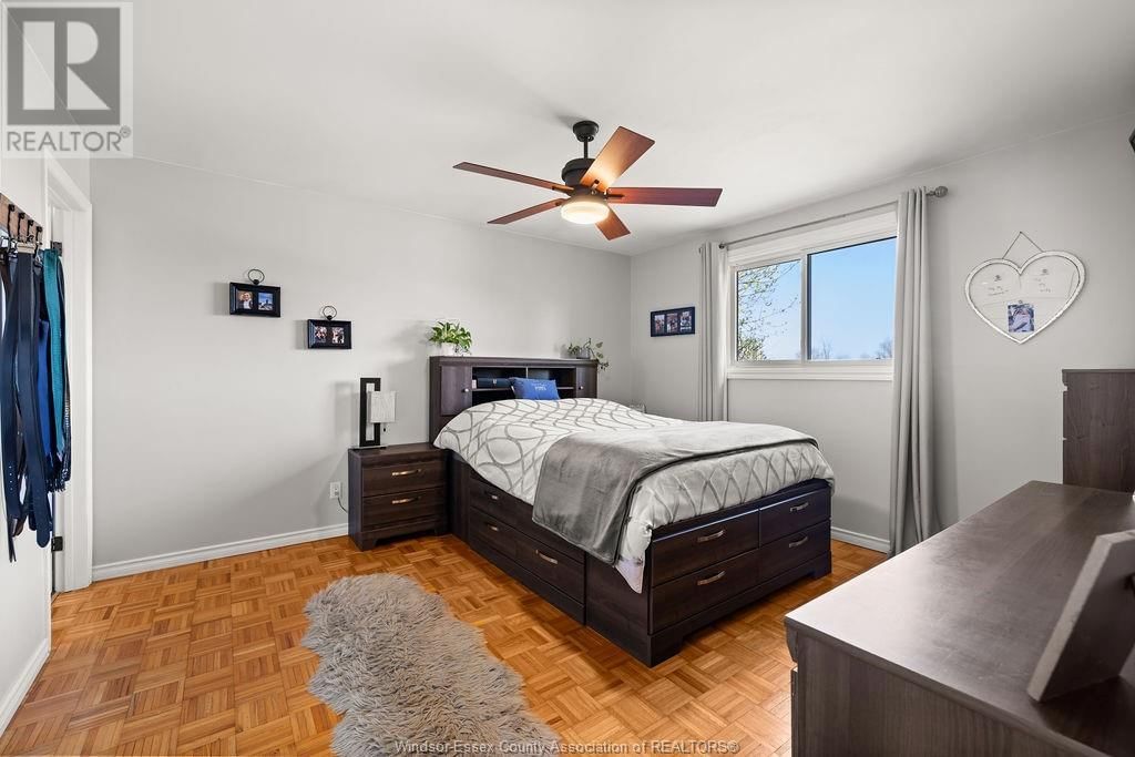 425 CHAMPLAIN COURT Image 14