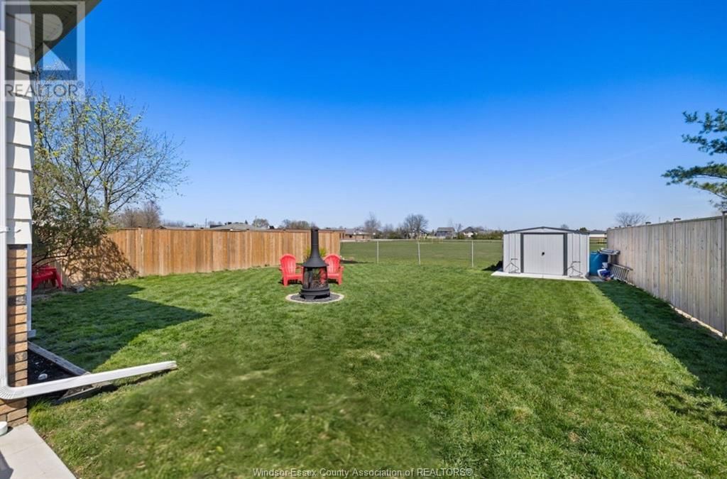 425 CHAMPLAIN COURT Image 25