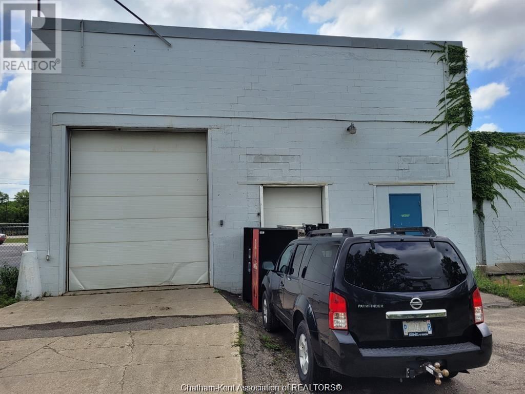rear - 281 GRAND AVENUE EAST Image 7