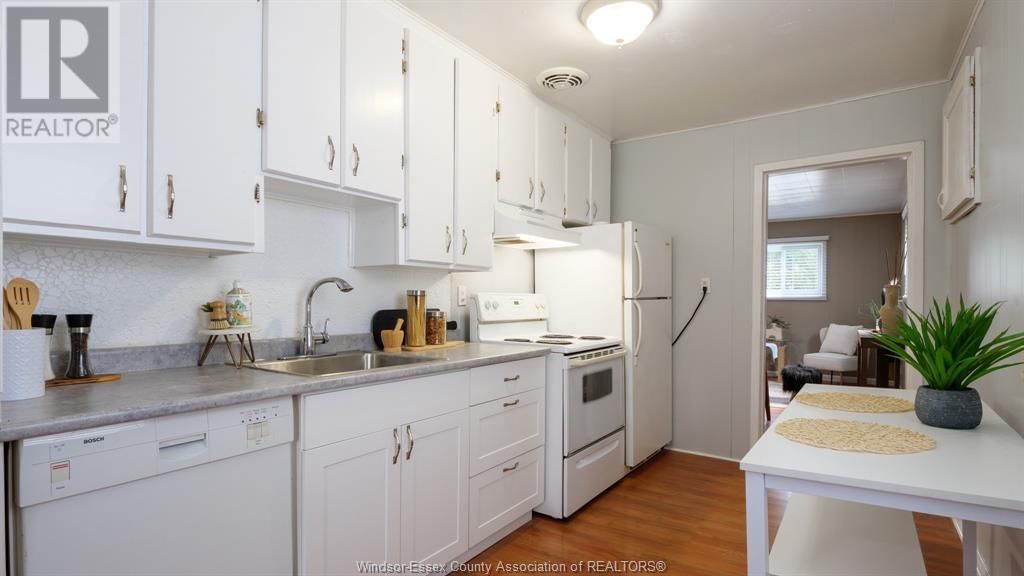 3495 MULFORD Image 9